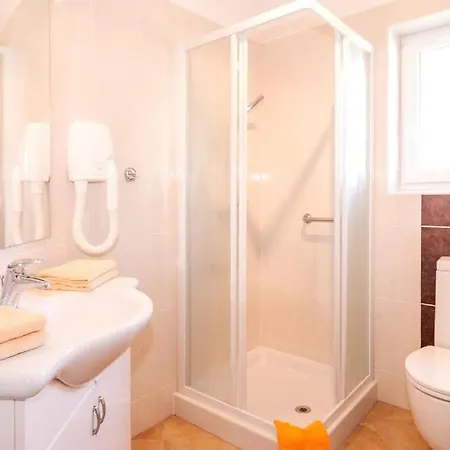 One-bedroom Semesterbostad Poreč